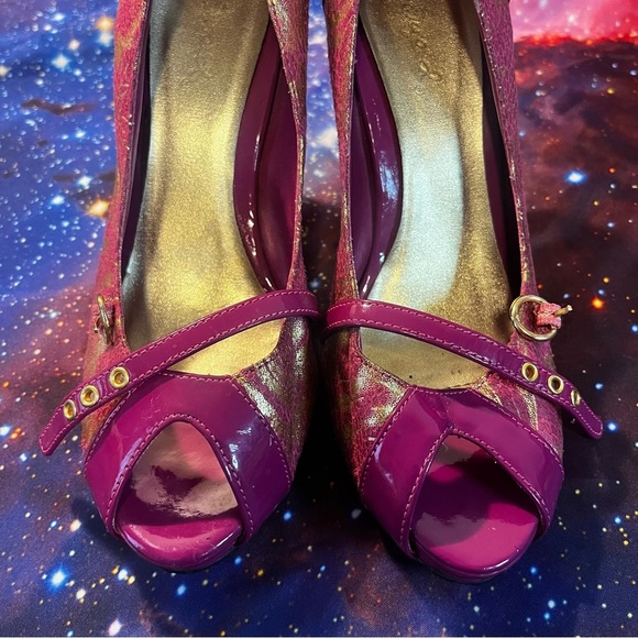 Vintage Pink & Gold Faux Snakeskin Heels - Picture 13 of 13